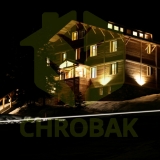 LA PLAGNE chrobak dom drewniany styl alpejski