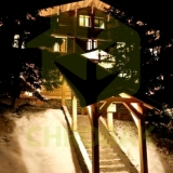 LA PLAGNE chrobak dom drewniany styl alpejski